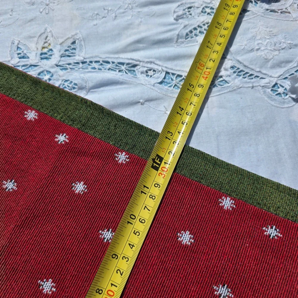 Christmas Table Runner Snowman Holiday Embroidered‎ Tassel Woodland Creatures